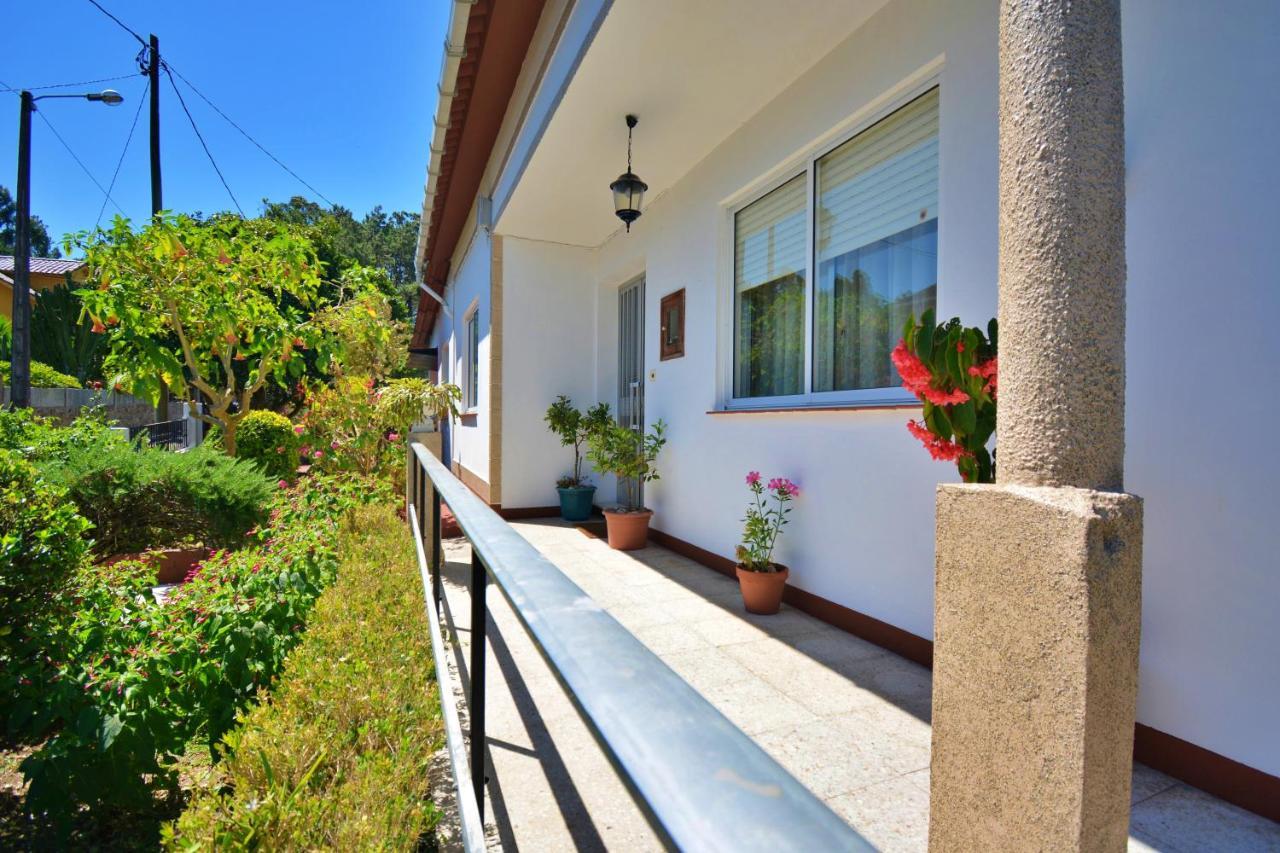 Casa Con Jardin En Vilanova De Arousa Pontevedra Exterior photo