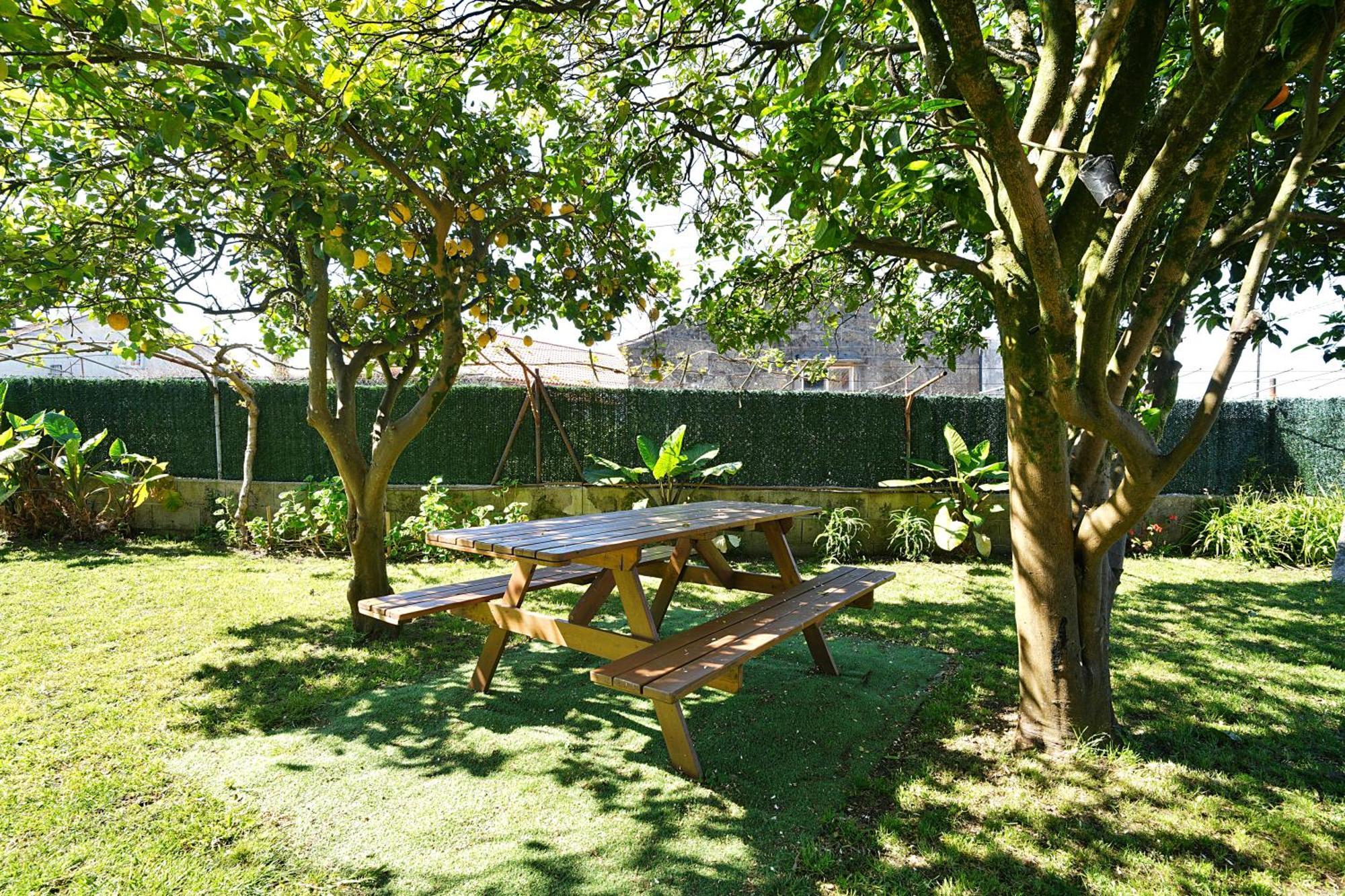 Casa Con Jardin En Vilanova De Arousa Pontevedra Exterior photo